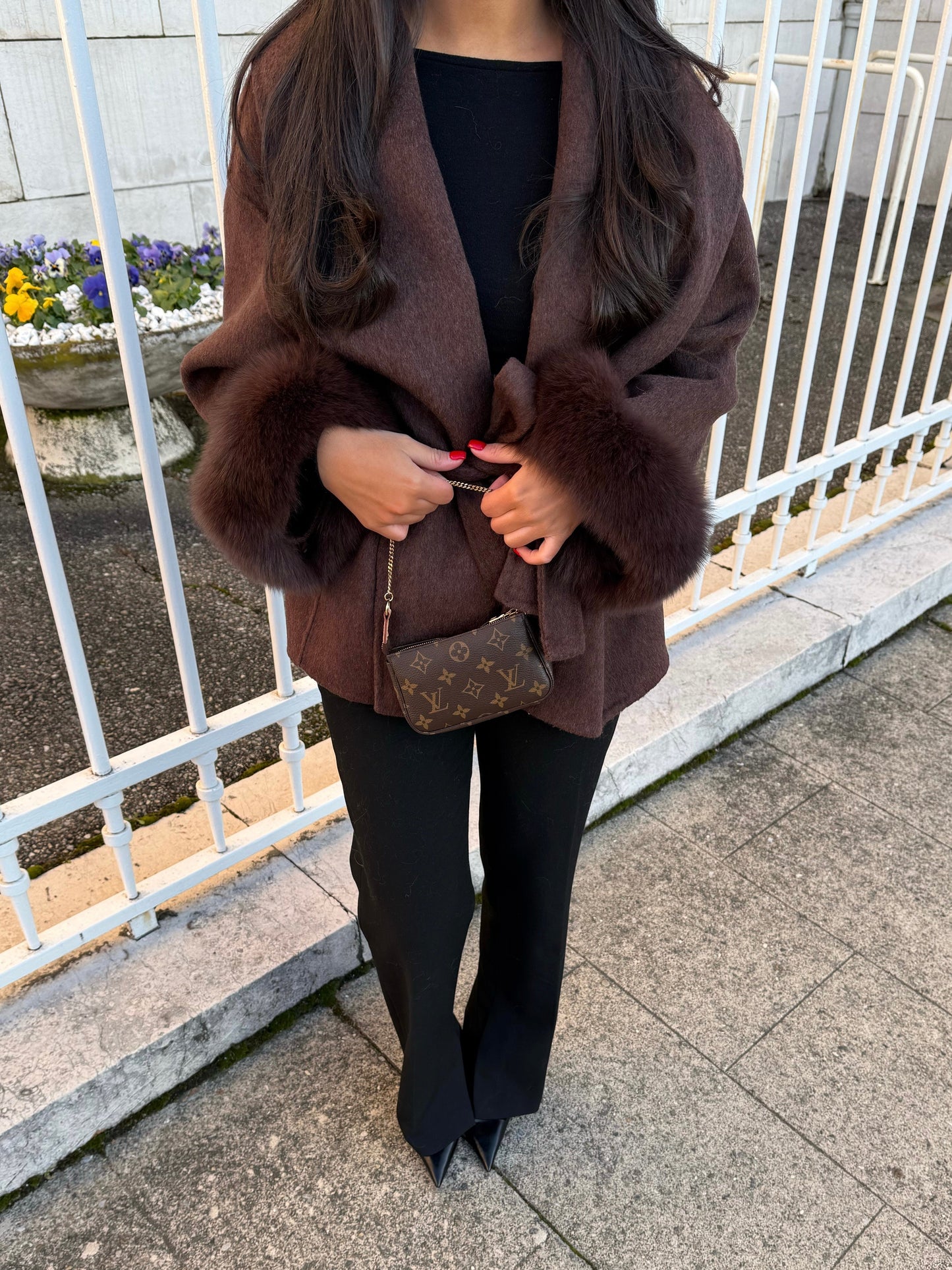 MANTEAU EN LAINE À FOURRURE