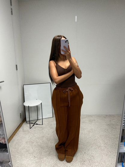 Jogging molletonné à trait