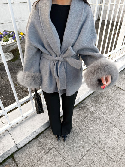 MANTEAU EN LAINE À FOURRURE